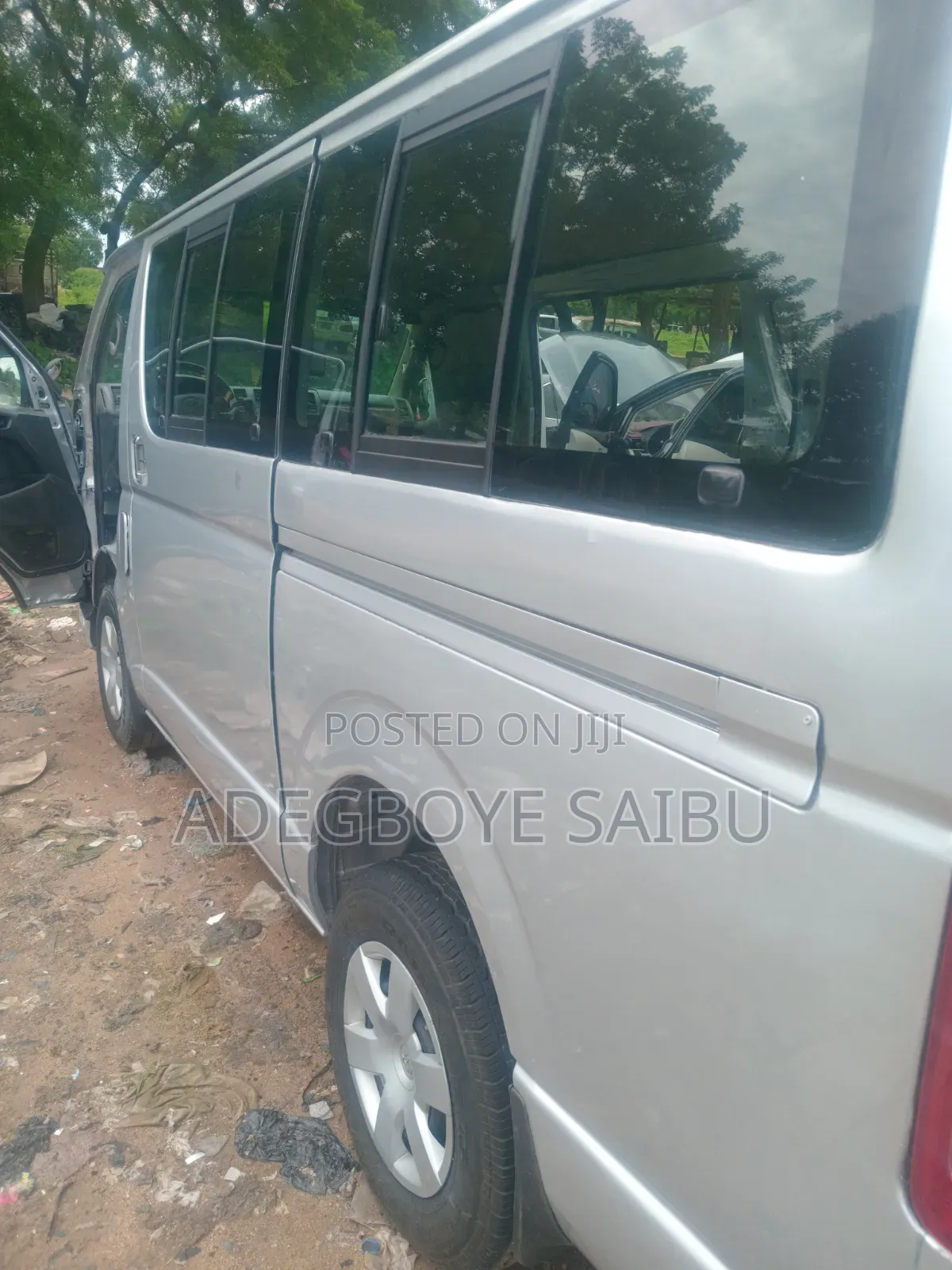 Toyota HiAce 2010 Grey