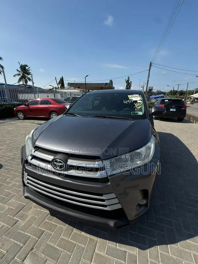 Toyota Highlander 2018 Gray