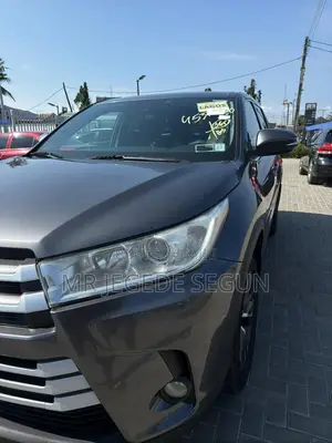 Toyota Highlander 2018 Gray