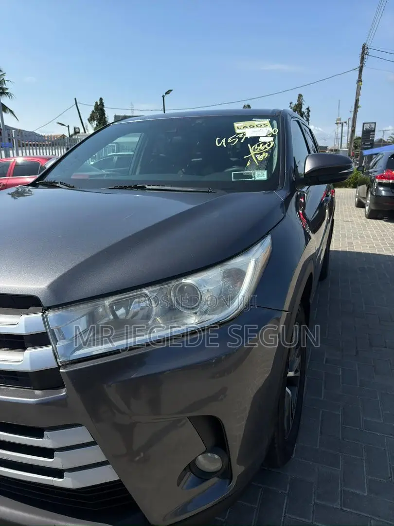 Toyota Highlander 2018 Gray