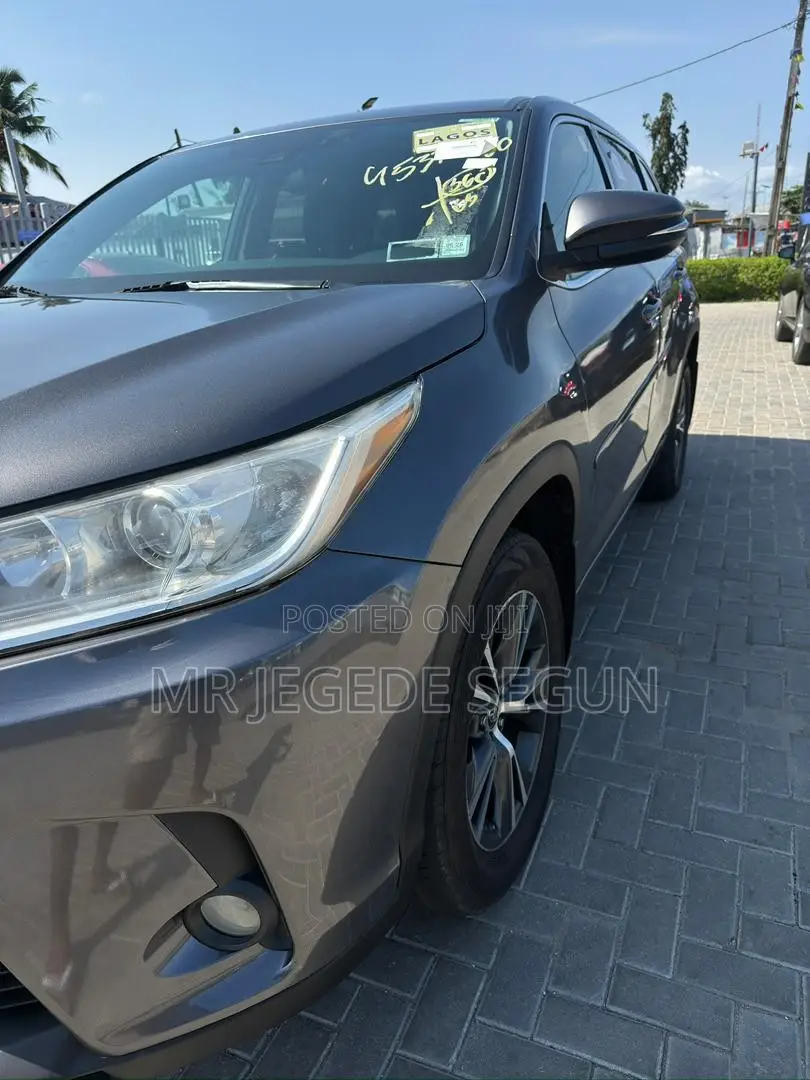 Toyota Highlander 2018 Gray