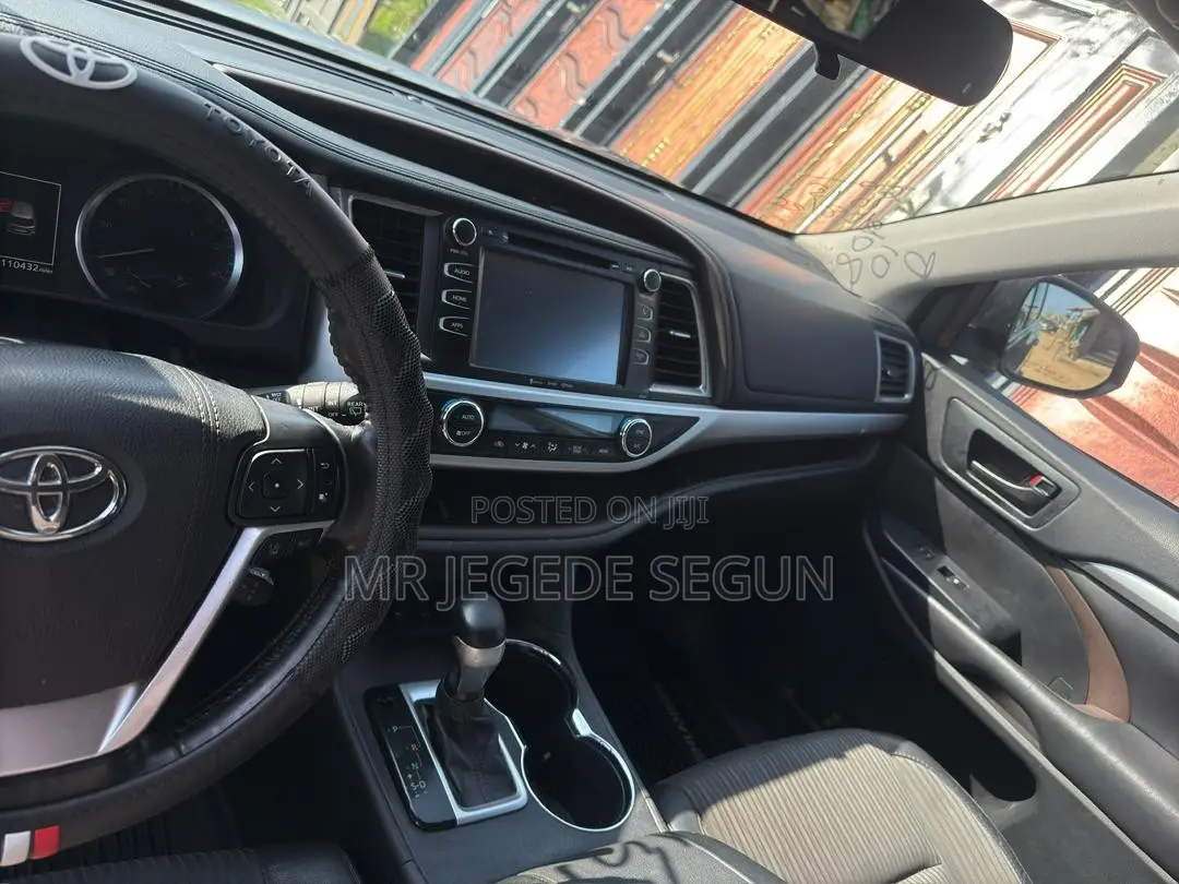 Toyota Highlander 2018 Gray