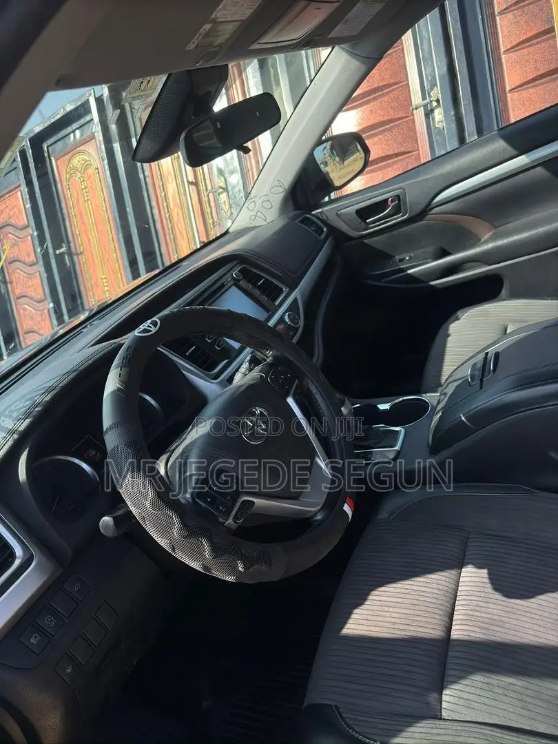 Toyota Highlander 2018 Gray