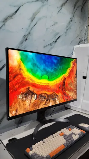 Crossover 32inch 4K UHD IPS Monitor