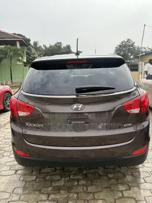 Hyundai Tucson SE AWD 2014 Brown