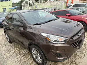 Hyundai Tucson SE AWD 2014 Brown