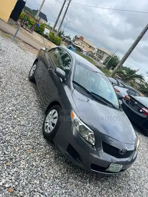 Toyota Corolla LE 4dr Sedan (1.8L 4cyl 4A) 2010 Gray