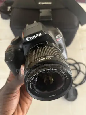 Canon EOS 1300d Rebel T6