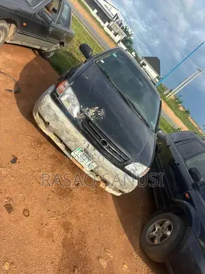 Toyota Sienna 2001 Black