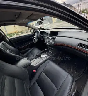 Honda Crosstour 2011 Black