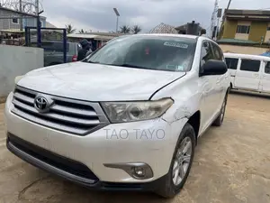 Toyota Highlander 2012 White
