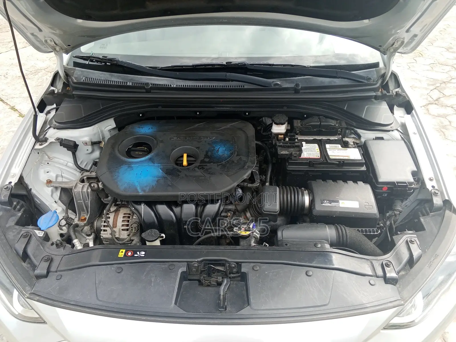 Hyundai Elantra 2018 Silver