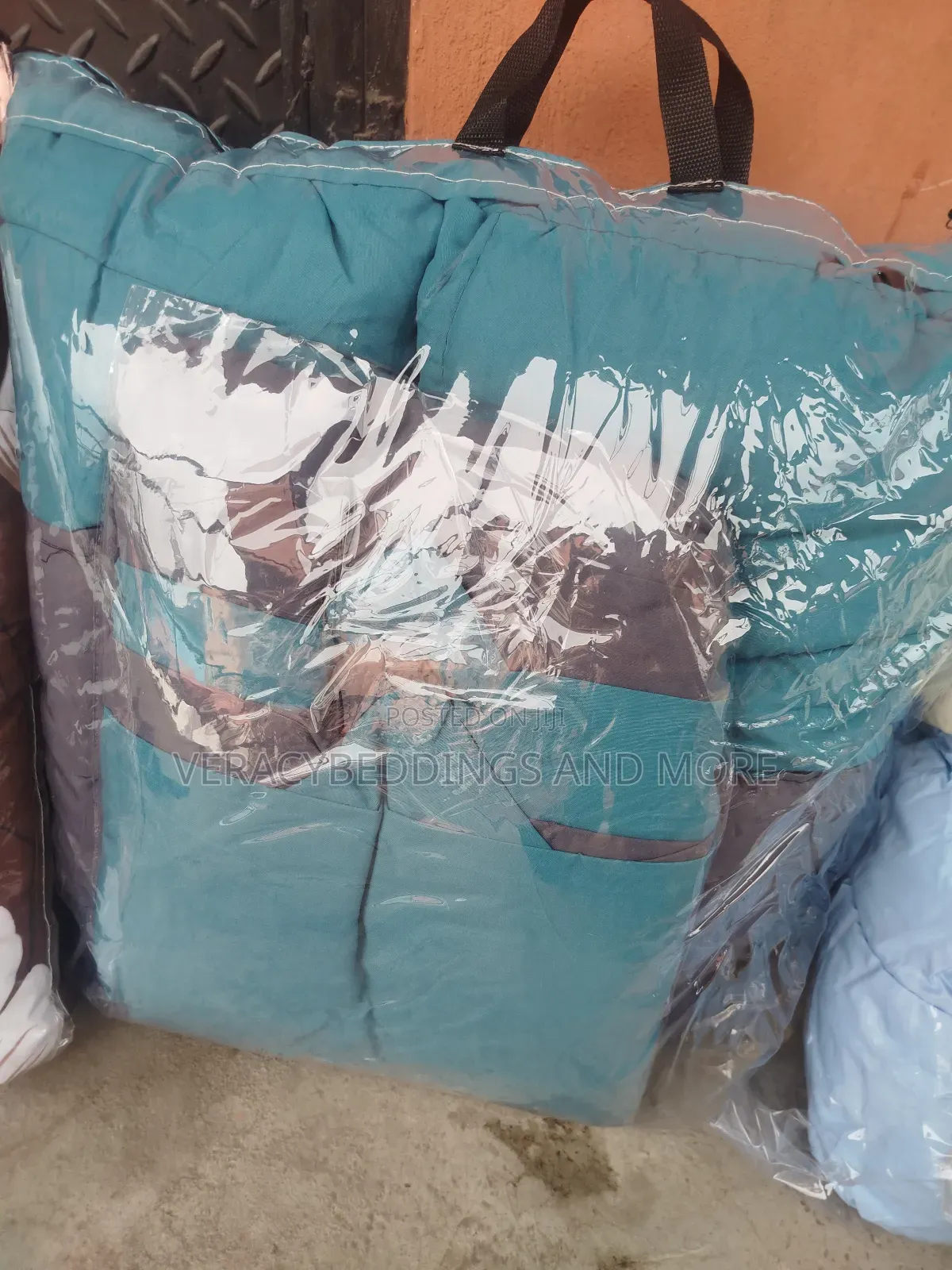 Plain Mixed Duvet Sets ( 6by6)
