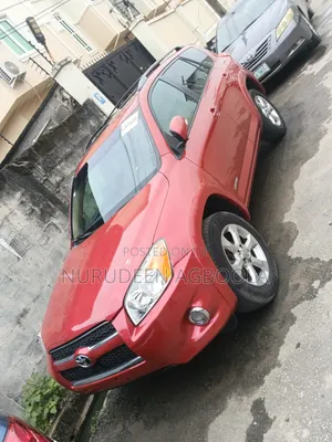 Toyota RAV4 2011 Red