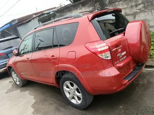 Toyota RAV4 2011 Red
