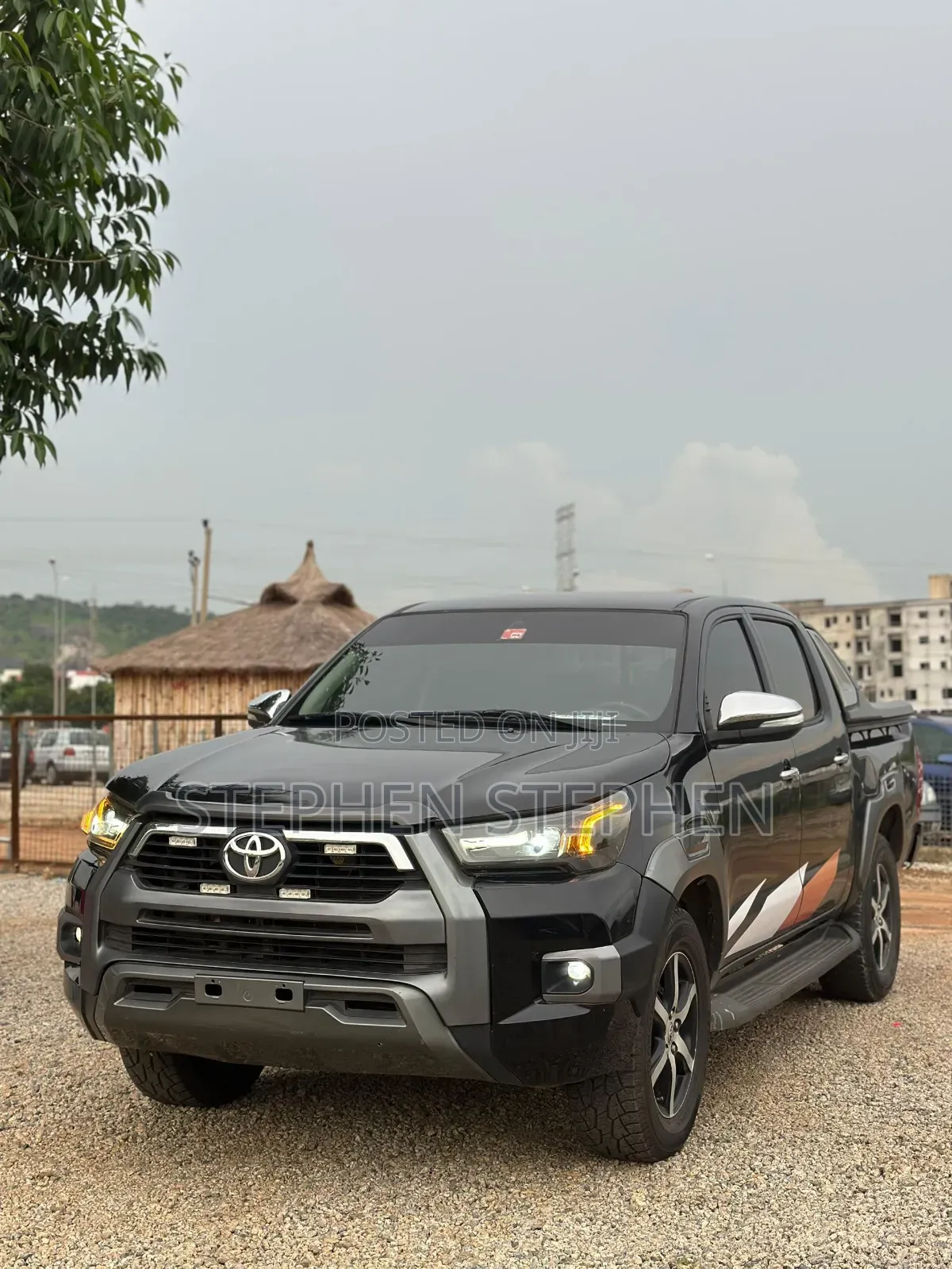 Toyota Hilux 2016 Black