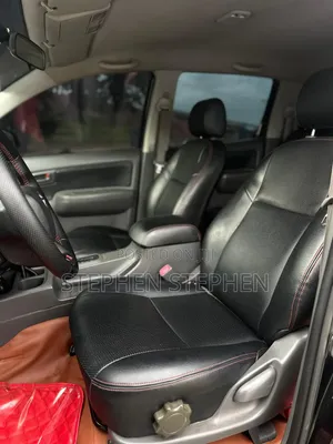 Toyota Hilux 2016 Black