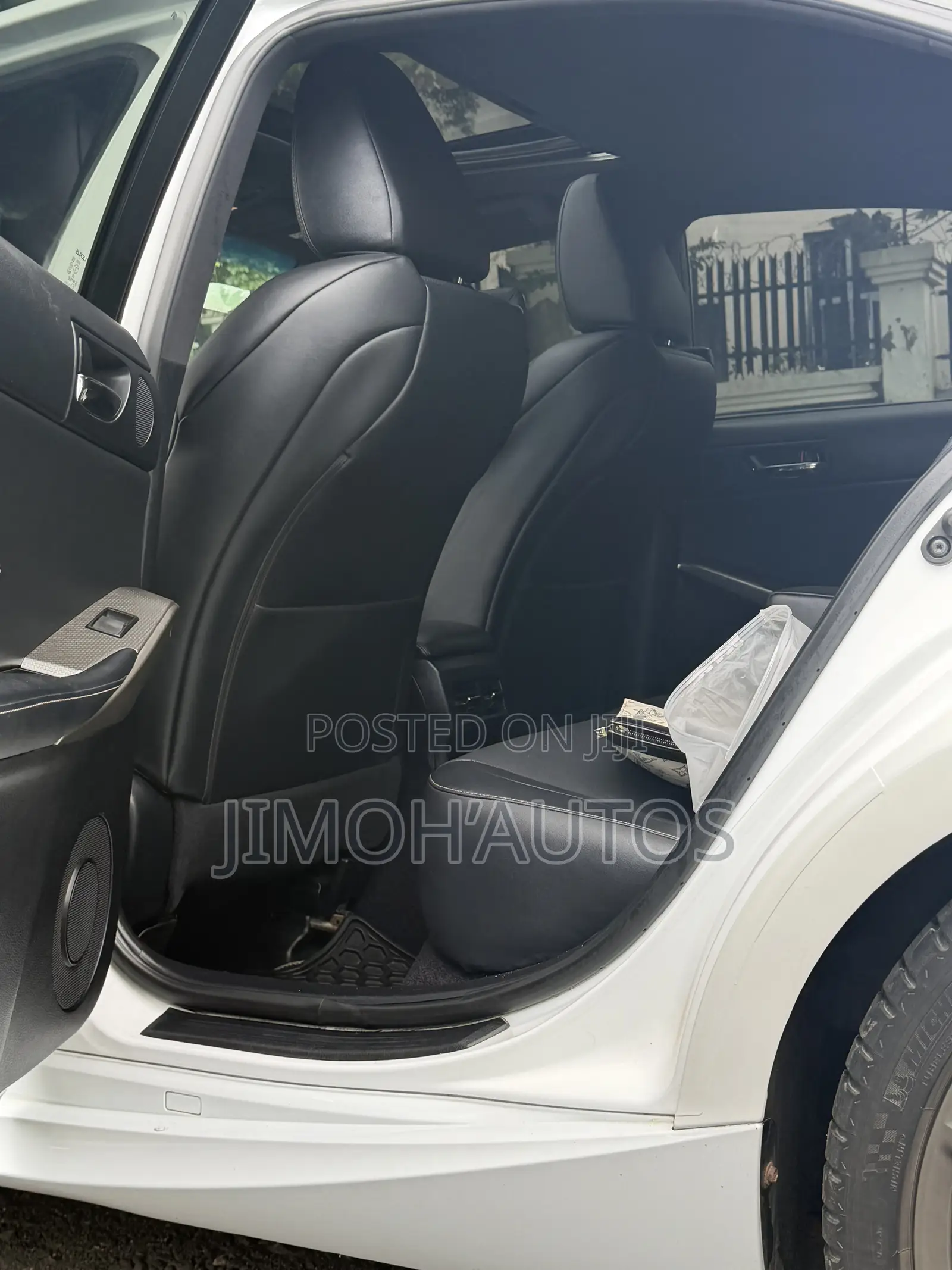 Lexus IS 2015 White