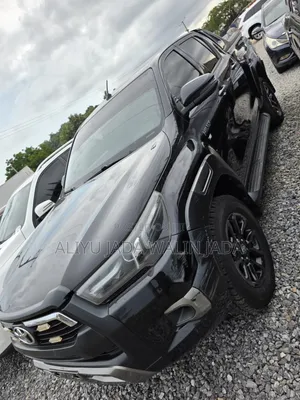 Toyota Hilux 2023 Black