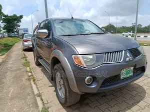 Mitsubishi L200 2008 Gray