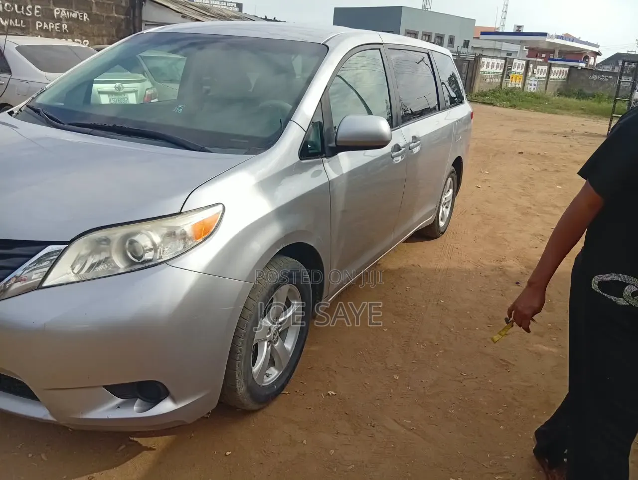 Toyota Sienna LE 8 Passenger 2012 Silver