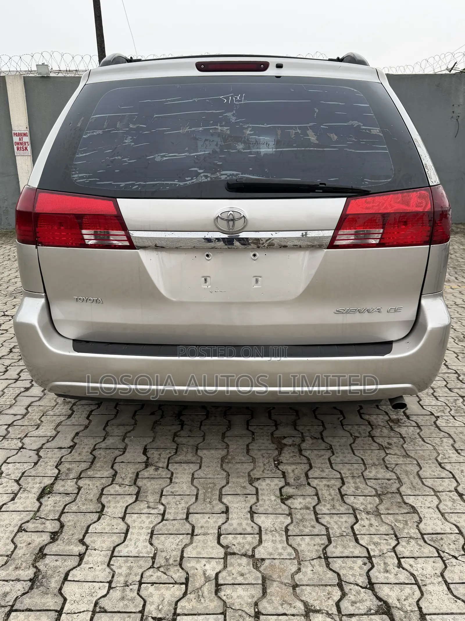 Toyota Sienna 2005 Silver