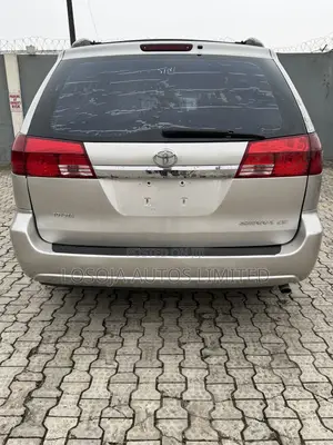 Toyota Sienna LE FWD 2006 Silver