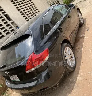 Toyota Venza LE 2011 Black