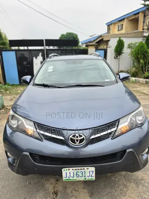Toyota RAV4 XLE 4dr SUV AWD (2.5L 4cyl 6A) 2015 Blue