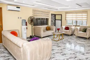 2 Bedroom Apartment for Shortlet
