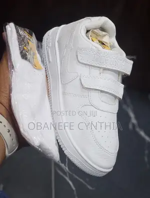 White School Shoe