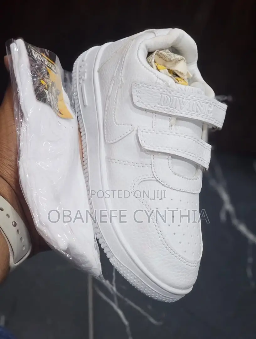 White School Shoe