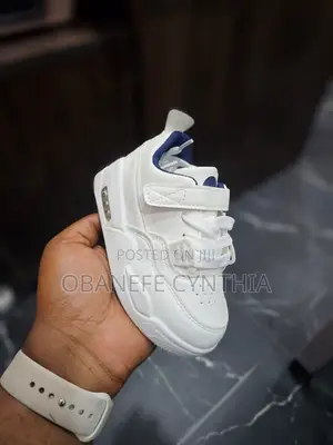 White School Shoe