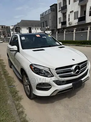 Mercedes-Benz GLE-Class 2018 White