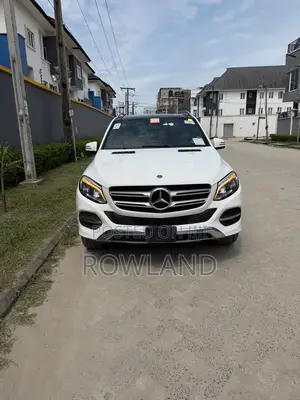 Mercedes-Benz GLE-Class 2018 White