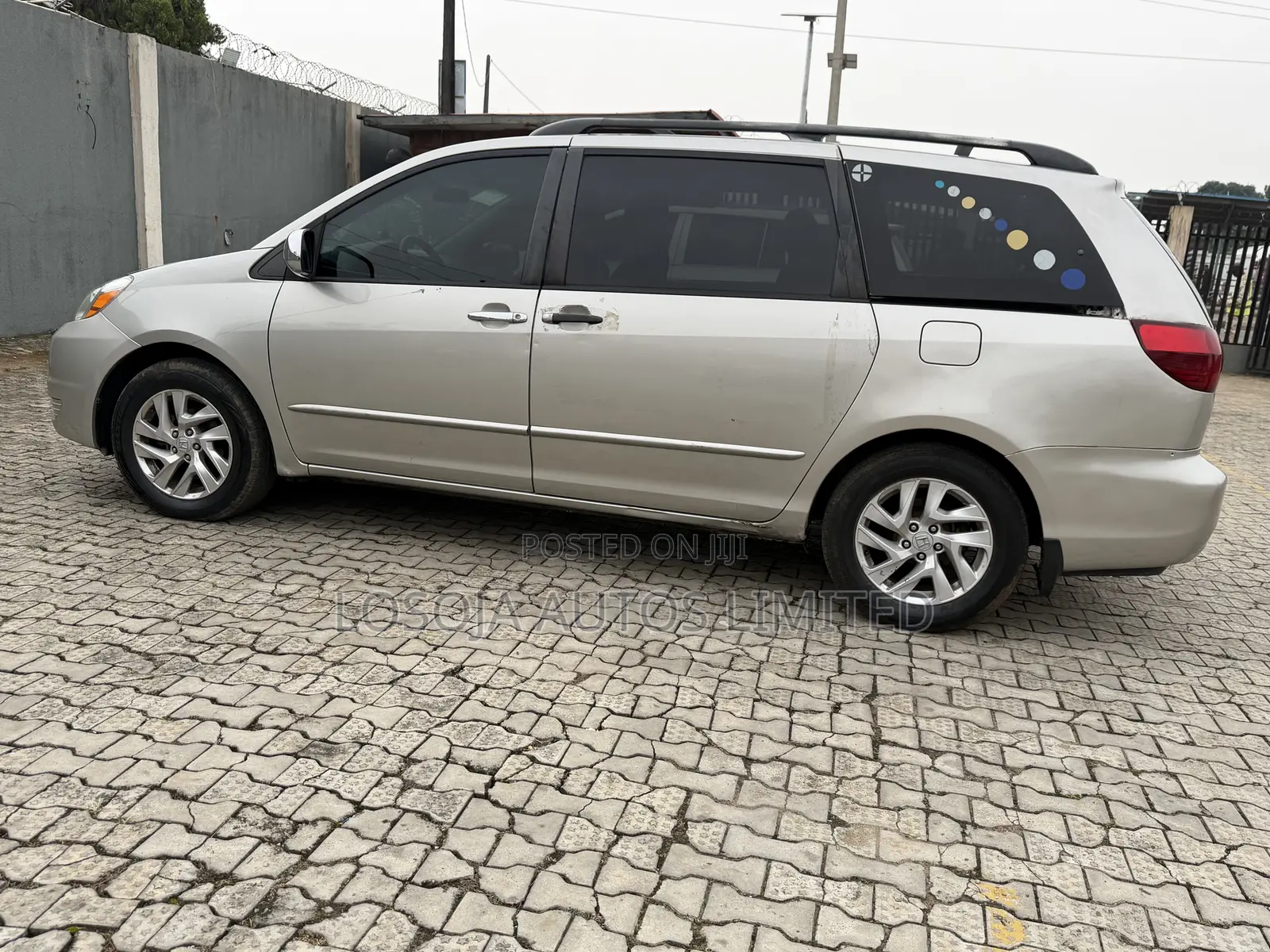 Toyota Sienna 2005 Silver