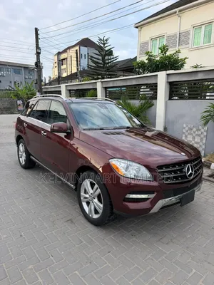 Mercedes-Benz M Class ML350 4MATIC 4dr SUV AWD (3.5L 6cyl 7A) 2014