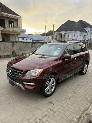 Mercedes-Benz M Class ML350 4MATIC 4dr SUV AWD (3.5L 6cyl 7A) 2014
