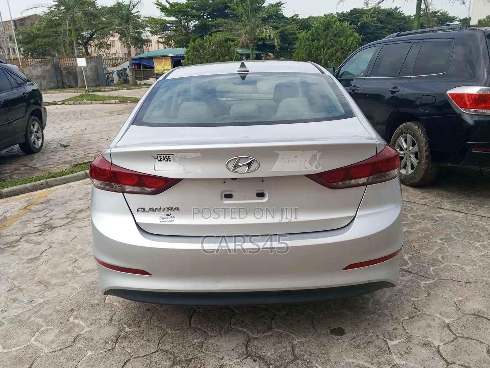 Hyundai Elantra 2018 Silver