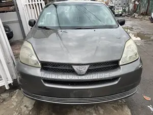 Toyota Sienna 2006 Gray