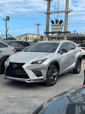 Lexus NX 300 FWD 2018 Silver
