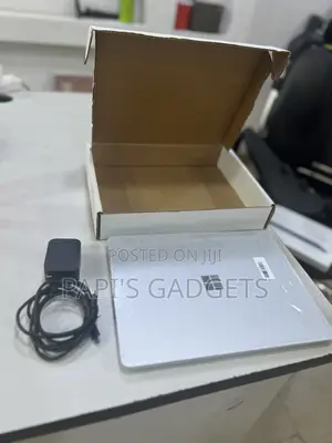 New Microsoft Surface Laptop 16GB Qualcomm Snapdragon X Plus SSD 256GB