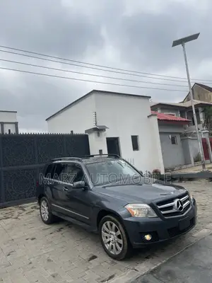 Mercedes-Benz GLK-Class 2010 Gray