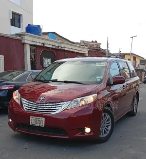 Toyota Sienna XLE 7 Passenger Mobility 2012 Red
