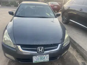 Honda Accord 2004 Gray