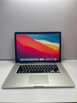 Laptop Apple MacBook Pro 2015 16GB Intel Core i7 SSD 256GB