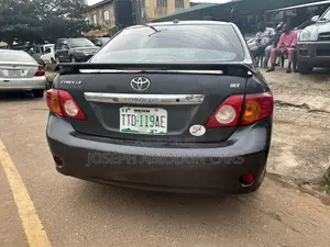 Toyota Corolla 2009 Gray