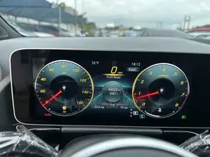 Mercedes-Benz GLA 250 2021 Red