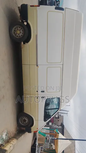 Ford Transit 1999 White