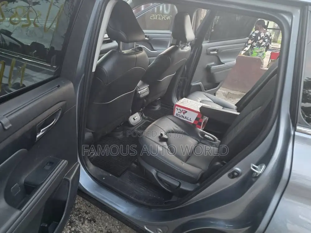Toyota Highlander XLE 2022 Blue